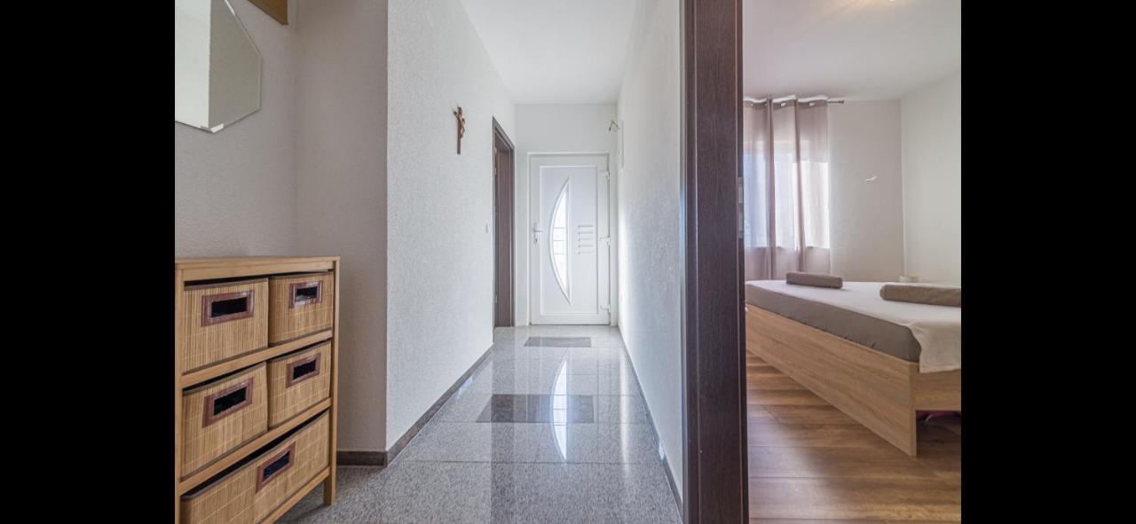 ויר Aurum Luxury Apartments מראה חיצוני תמונה