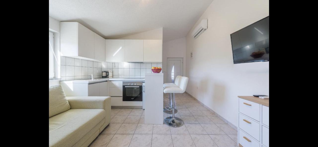 ויר Aurum Luxury Apartments מראה חיצוני תמונה