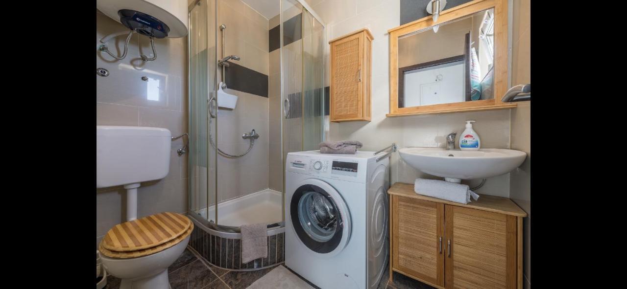 ויר Aurum Luxury Apartments מראה חיצוני תמונה